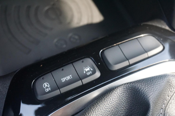 Opel Corsa 1.2 Turbo 100 Pk Ultimate Opel Corsa 1.2 Turbo 100 Pk  Ultimate | Navigatie Pro | Climate Control | Winter pack | Parkpilots/Camera 180° | Alcantara | All Weather banden | Keyless |