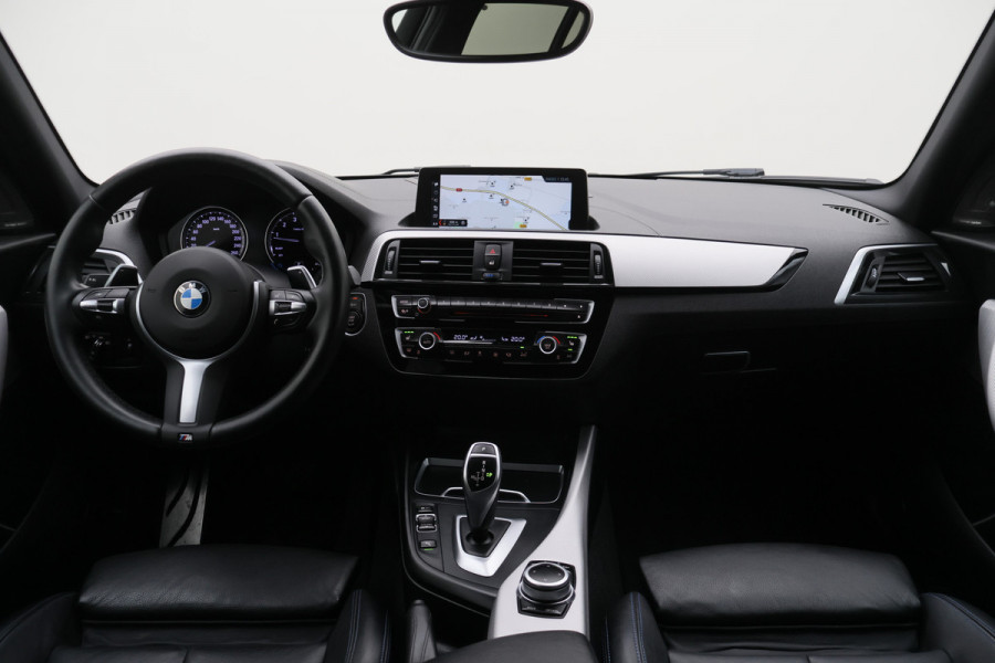 BMW 1-serie 120i Edition Sport Line Shadow High Executive Leer, H&K, Camera, Keyless, Cruise, Standkachel, Bluetooth, PDC, DAB, 18''