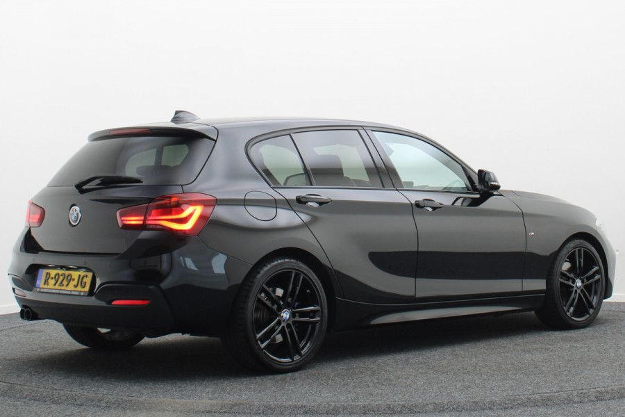 BMW 1-serie 120i Edition Sport Line Shadow High Executive Leer, H&K, Camera, Keyless, Cruise, Standkachel, Bluetooth, PDC, DAB, 18''