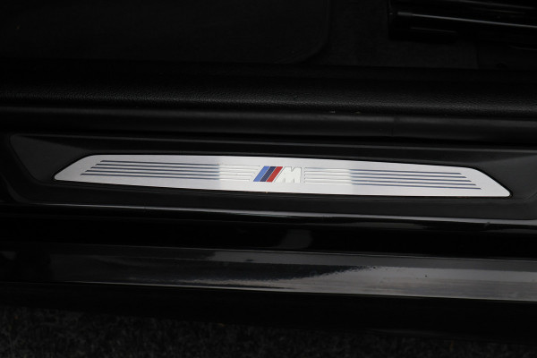 BMW 1-serie 120i Edition Sport Line Shadow High Executive Leer, H&K, Camera, Keyless, Cruise, Standkachel, Bluetooth, PDC, DAB, 18''