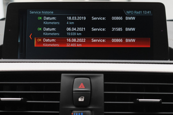 BMW 1-serie 120i Edition Sport Line Shadow High Executive Leer, H&K, Camera, Keyless, Cruise, Standkachel, Bluetooth, PDC, DAB, 18''