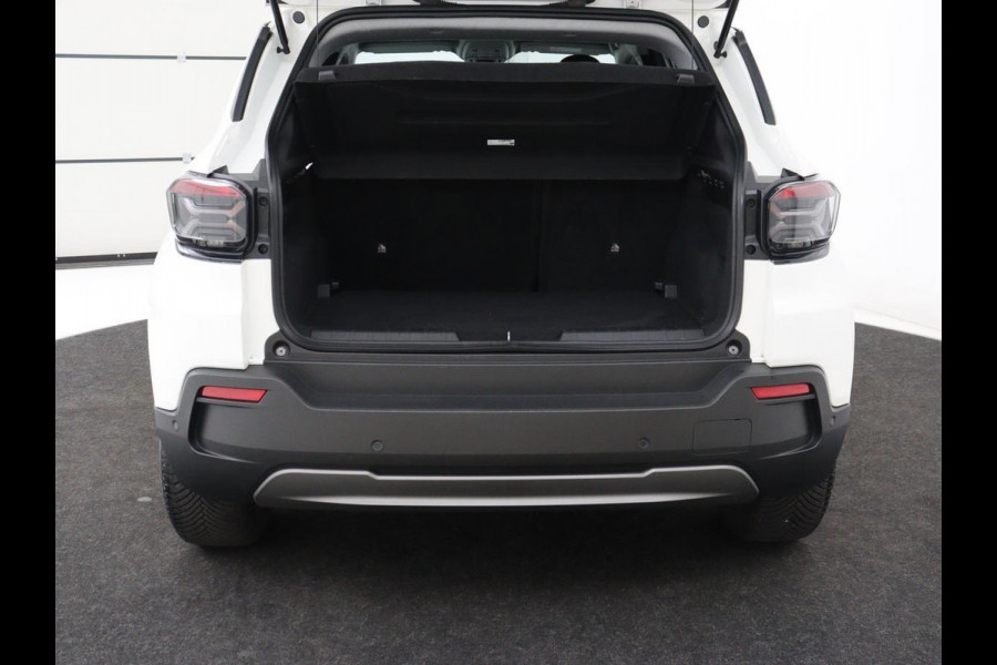 Jeep Avenger Longitude 54 kWh | SOH 93% | Warmtepomp | Carplay | Navigatie | Parkeerhulp | Full LED | Climate control | Cruise control