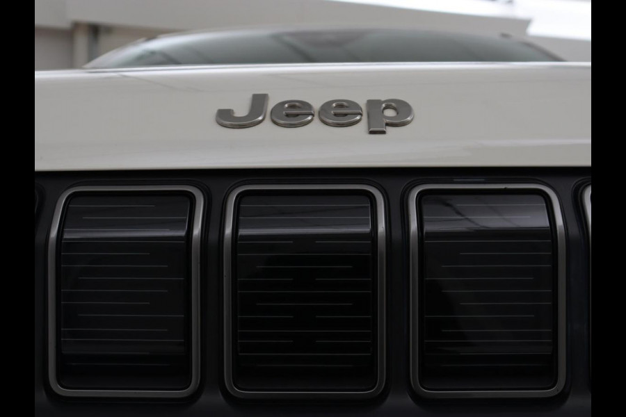 Jeep Avenger Longitude 54 kWh | SOH 93% | Warmtepomp | Carplay | Navigatie | Parkeerhulp | Full LED | Climate control | Cruise control