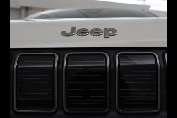 Jeep Avenger Longitude 54 kWh | SOH 93% | Warmtepomp | Carplay | Navigatie | Parkeerhulp | Full LED | Climate control | Cruise control