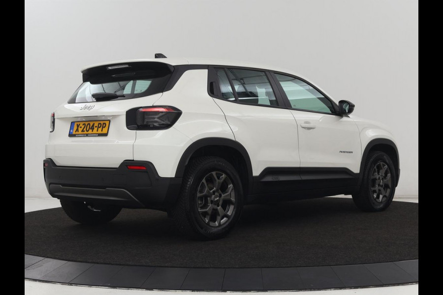 Jeep Avenger Longitude 54 kWh | SOH 93% | Warmtepomp | Carplay | Navigatie | Parkeerhulp | Full LED | Climate control | Cruise control