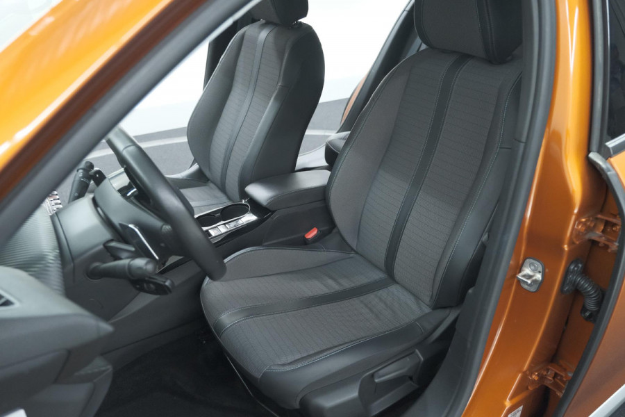 Peugeot 2008 PureTech 130 EAT8 Allure | Allseason Banden | Camera | Navigatie | Parkeersensoren