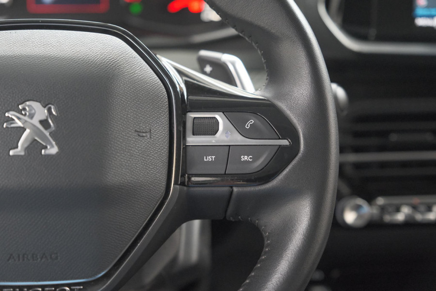 Peugeot 2008 PureTech 130 EAT8 Allure | Allseason Banden | Camera | Navigatie | Parkeersensoren
