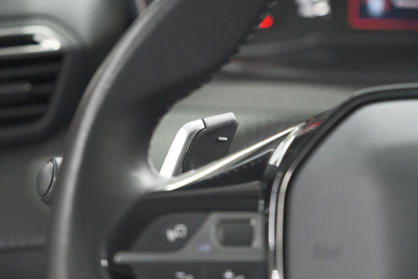 Peugeot 2008 PureTech 130 EAT8 Allure | Allseason Banden | Camera | Navigatie | Parkeersensoren