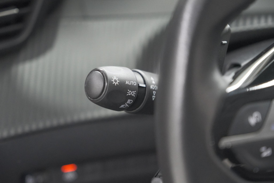 Peugeot 2008 PureTech 130 EAT8 Allure | Allseason Banden | Camera | Navigatie | Parkeersensoren