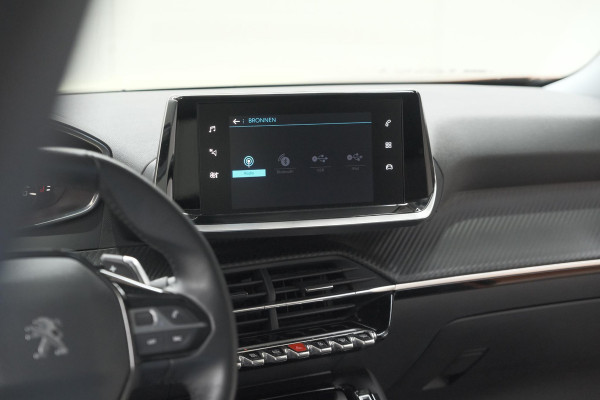 Peugeot 2008 PureTech 130 EAT8 Allure | Allseason Banden | Camera | Navigatie | Parkeersensoren