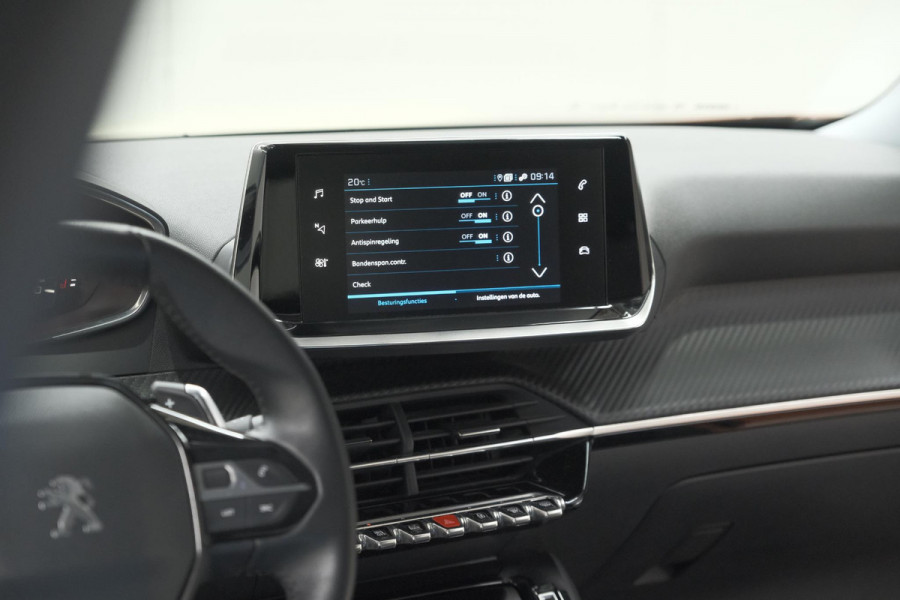 Peugeot 2008 PureTech 130 EAT8 Allure | Allseason Banden | Camera | Navigatie | Parkeersensoren