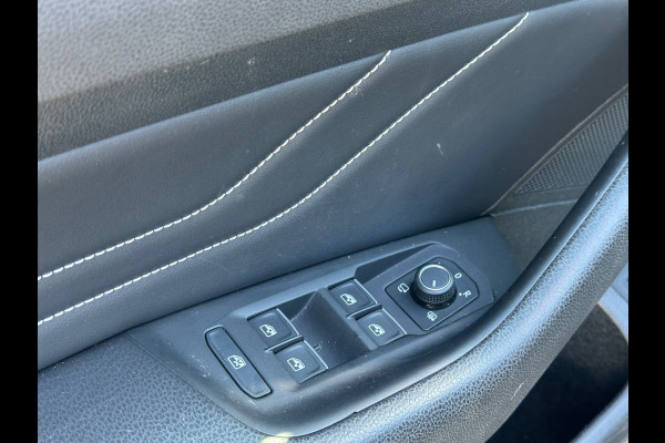 Volkswagen Passat Variant 1.5 TSI Elegance Business R|ACC|CAMERA|