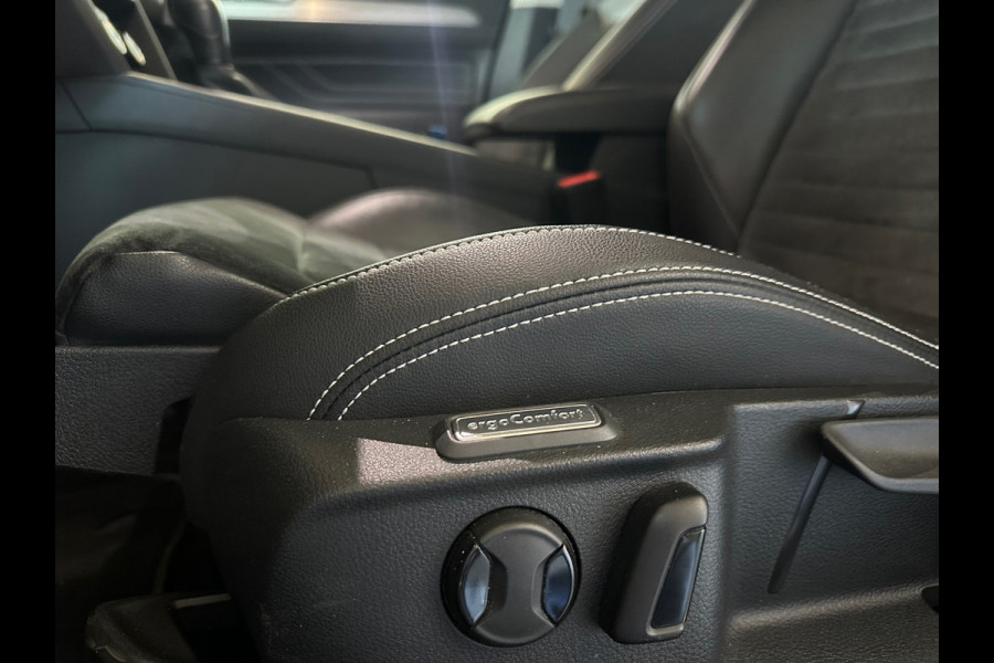 Volkswagen Passat Variant 1.5 TSI Elegance Business R|ACC|CAMERA|