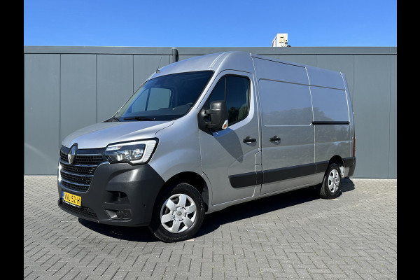 Renault Master T35 2.3 dCi 135 PK / L2H2 / 1e EIG. / TREKHAAK / 2x SCHUIFDEUR / CAMERA / AIRCO / CRUISE / BLIND SPOT