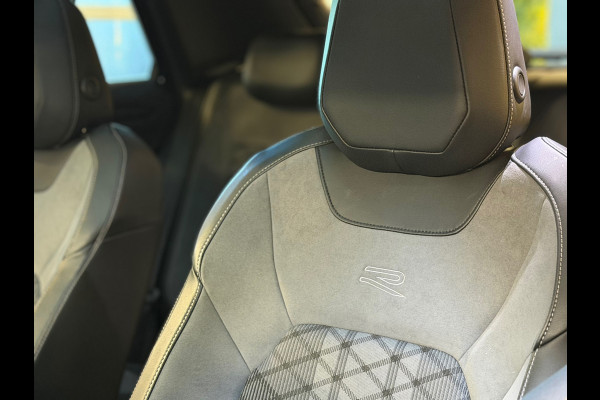 Volkswagen T-Roc 1.5 TSI R-Line Business+ 3x R-LINE|PANO|VIRTUAL|KEYLESS|IQLIGHT|SFEERVERLICHTING|GARANTIE|NIGHTPAKKET|2024|BOMVOL