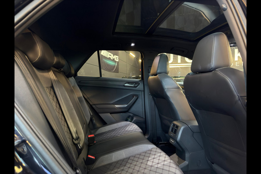 Volkswagen T-Roc 1.5 TSI R-Line Business+ 3x R-LINE|PANO|VIRTUAL|KEYLESS|IQLIGHT|SFEERVERLICHTING|GARANTIE|NIGHTPAKKET|2024|BOMVOL