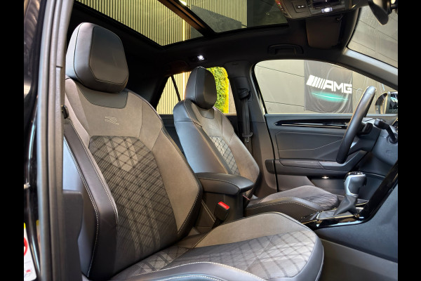 Volkswagen T-Roc 1.5 TSI R-Line Business+ 3x R-LINE|PANO|VIRTUAL|KEYLESS|IQLIGHT|SFEERVERLICHTING|GARANTIE|NIGHTPAKKET|2024|BOMVOL