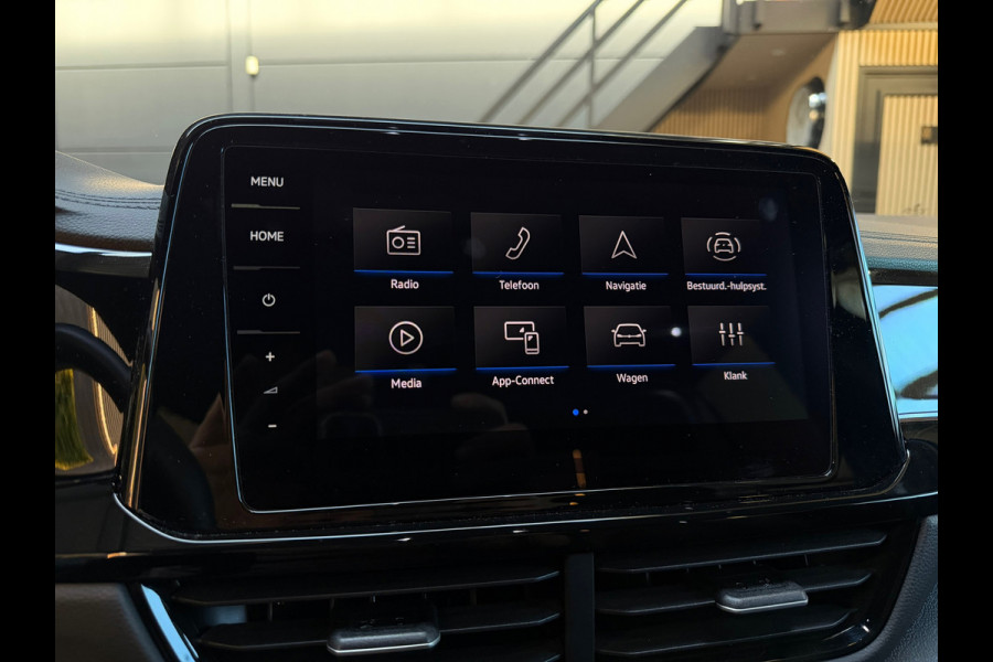 Volkswagen T-Roc 1.5 TSI R-Line Business+ 3x R-LINE|PANO|VIRTUAL|KEYLESS|IQLIGHT|SFEERVERLICHTING|GARANTIE|NIGHTPAKKET|2024|BOMVOL