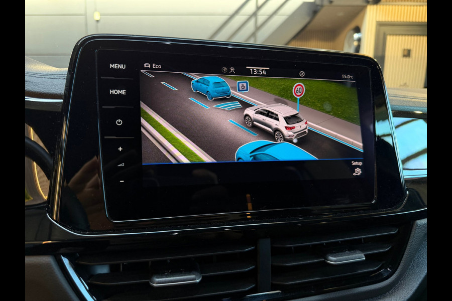 Volkswagen T-Roc 1.5 TSI R-Line Business+ 3x R-LINE|PANO|VIRTUAL|KEYLESS|IQLIGHT|SFEERVERLICHTING|GARANTIE|NIGHTPAKKET|2024|BOMVOL