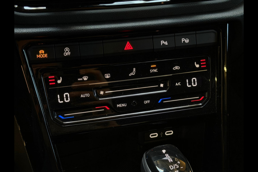 Volkswagen T-Roc 1.5 TSI R-Line Business+ 3x R-LINE|PANO|VIRTUAL|KEYLESS|IQLIGHT|SFEERVERLICHTING|GARANTIE|NIGHTPAKKET|2024|BOMVOL