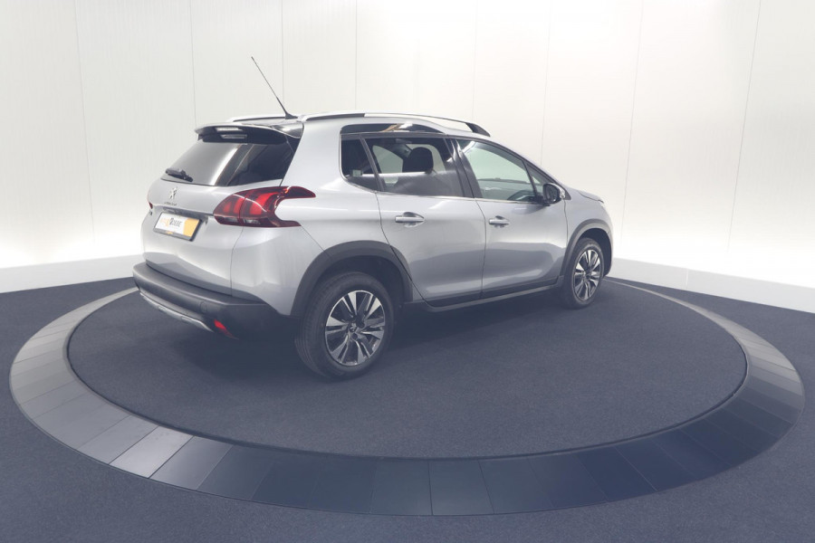 Peugeot 2008 PureTech 110 Allure | Panoramadak | Apple Carplay | Navigatie | Parkeersensoren