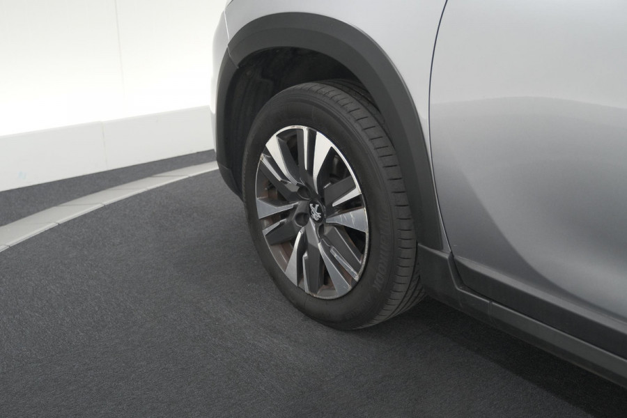 Peugeot 2008 PureTech 110 Allure | Panoramadak | Apple Carplay | Navigatie | Parkeersensoren