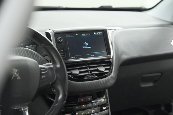Peugeot 2008 PureTech 110 Allure | Panoramadak | Apple Carplay | Navigatie | Parkeersensoren
