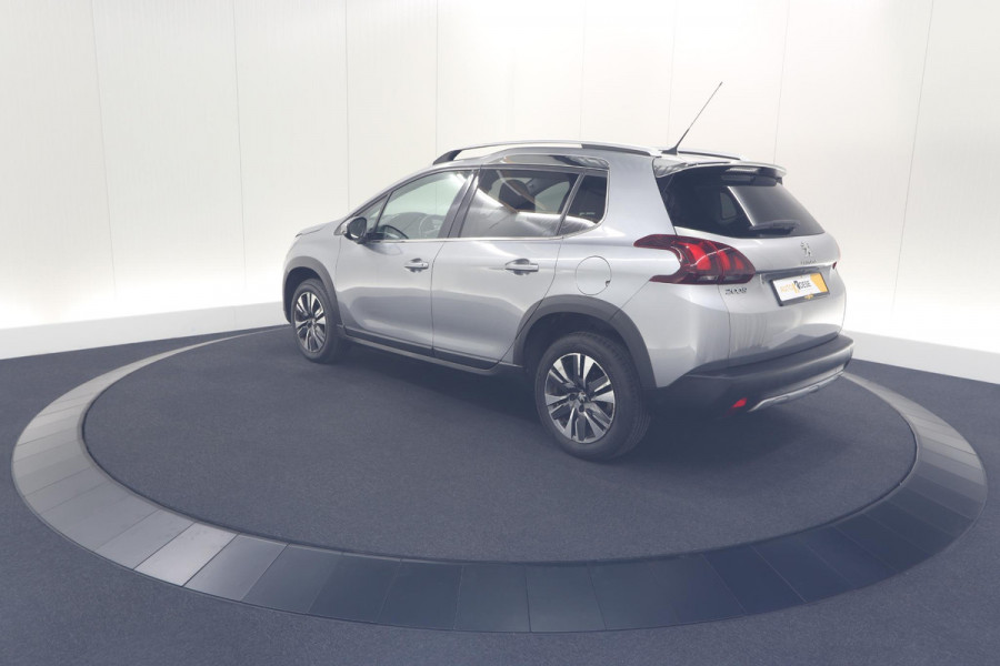 Peugeot 2008 PureTech 110 Allure | Panoramadak | Apple Carplay | Navigatie | Parkeersensoren