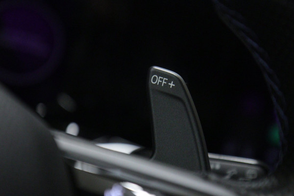 Volkswagen Golf 2.0 TSI R 4Motion PERFORMANCE/PANO/AKRA/HUD/HK/MEM/IQ/VOL