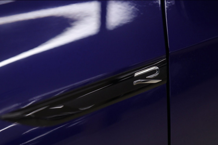 Volkswagen Golf 2.0 TSI R 4Motion PERFORMANCE/PANO/AKRA/HUD/HK/MEM/IQ/VOL