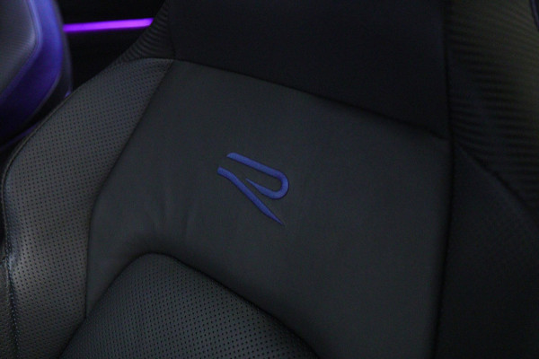 Volkswagen Golf 2.0 TSI R 4Motion PERFORMANCE/PANO/AKRA/HUD/HK/MEM/IQ/VOL