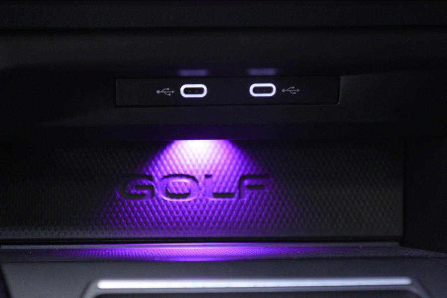 Volkswagen Golf 2.0 TSI R 4Motion PERFORMANCE/PANO/AKRA/HUD/HK/MEM/IQ/VOL