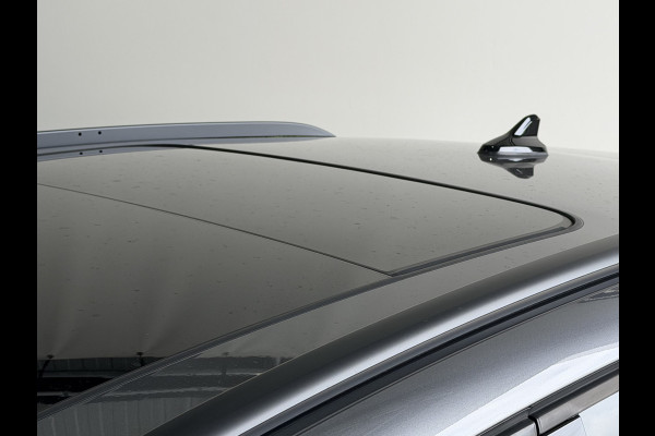 Audi Q4 e-tron 40 Launch edition S Competition 77 kWh Pan /Dak - Head Up - Trekhaak