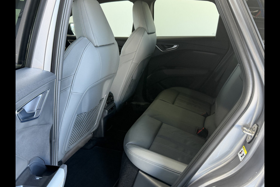 Audi Q4 e-tron 40 Launch edition S Competition 77 kWh Pan /Dak - Head Up - Trekhaak