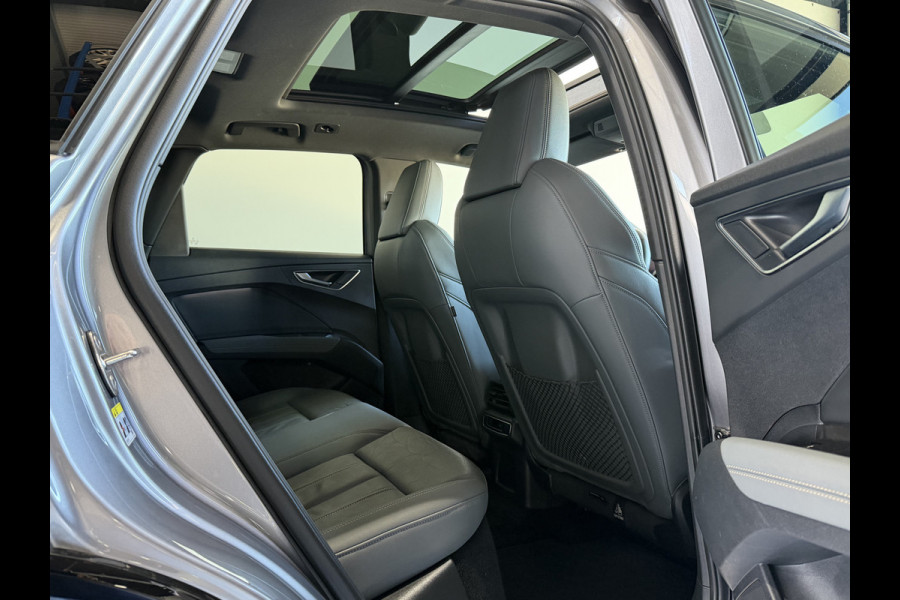 Audi Q4 e-tron 40 Launch edition S Competition 77 kWh Pan /Dak - Head Up - Trekhaak