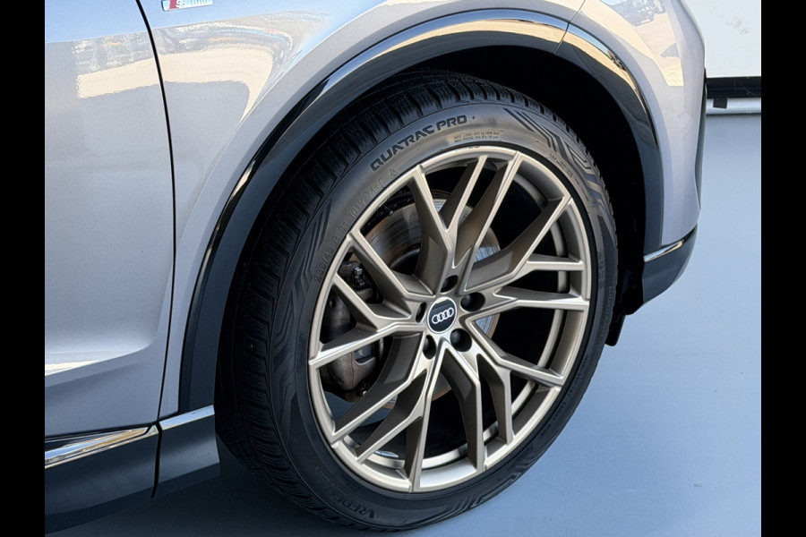 Audi Q4 e-tron 40 Launch edition S Competition 77 kWh Pan /Dak - Head Up - Trekhaak