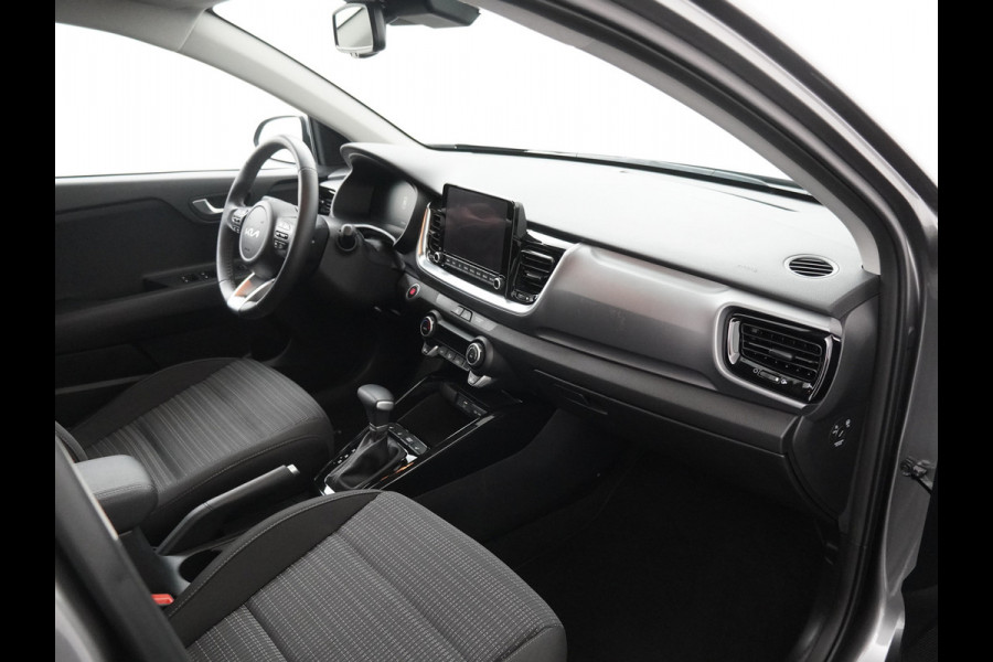 Kia Stonic 1.0 T-GDi MHEV DynamicPlusLine Apple Carplay/Android Auto - Cruise Control - Climate Control - Stuur/Stoelverwarming - Fabrieksgarantie tot 03-2032