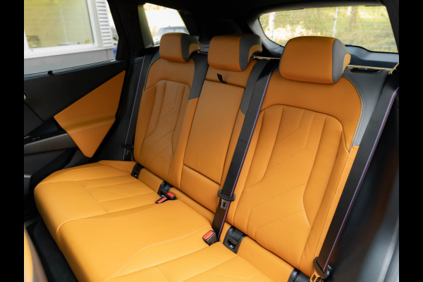 BMW X3 M50 - Individual - Pano - Standkachel - Trekhaak - Stoelventilatie