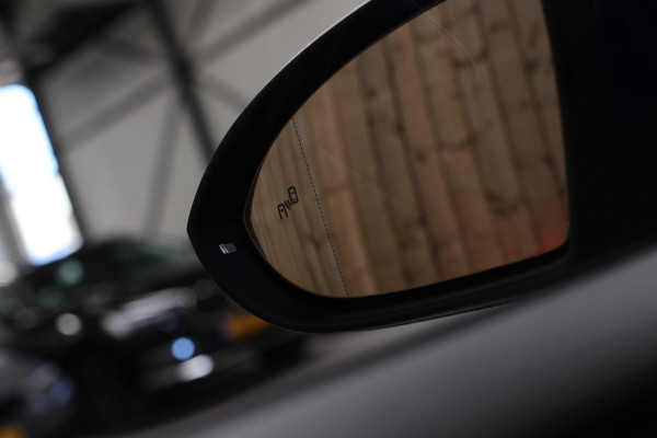 Volkswagen Golf 1.5 TSI R-Line *Pano*Dynaudio*DCC*Camera*Massage*Virtual*DSG*