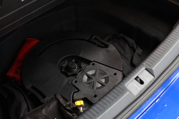 Volkswagen Golf 1.5 TSI R-Line *Pano*Dynaudio*DCC*Camera*Massage*Virtual*DSG*