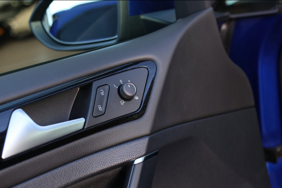 Volkswagen Golf 1.5 TSI R-Line *Pano*Dynaudio*DCC*Camera*Massage*Virtual*DSG*