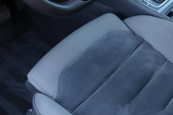 Volkswagen Golf 1.5 TSI R-Line *Pano*Dynaudio*DCC*Camera*Massage*Virtual*DSG*