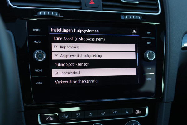 Volkswagen Golf 1.5 TSI R-Line *Pano*Dynaudio*DCC*Camera*Massage*Virtual*DSG*