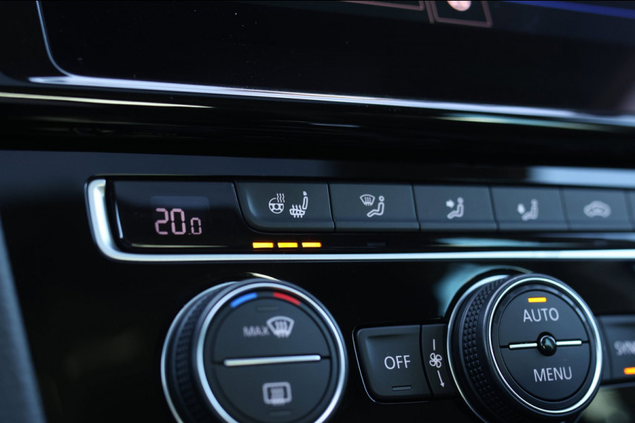 Volkswagen Golf 1.5 TSI R-Line *Pano*Dynaudio*DCC*Camera*Massage*Virtual*DSG*