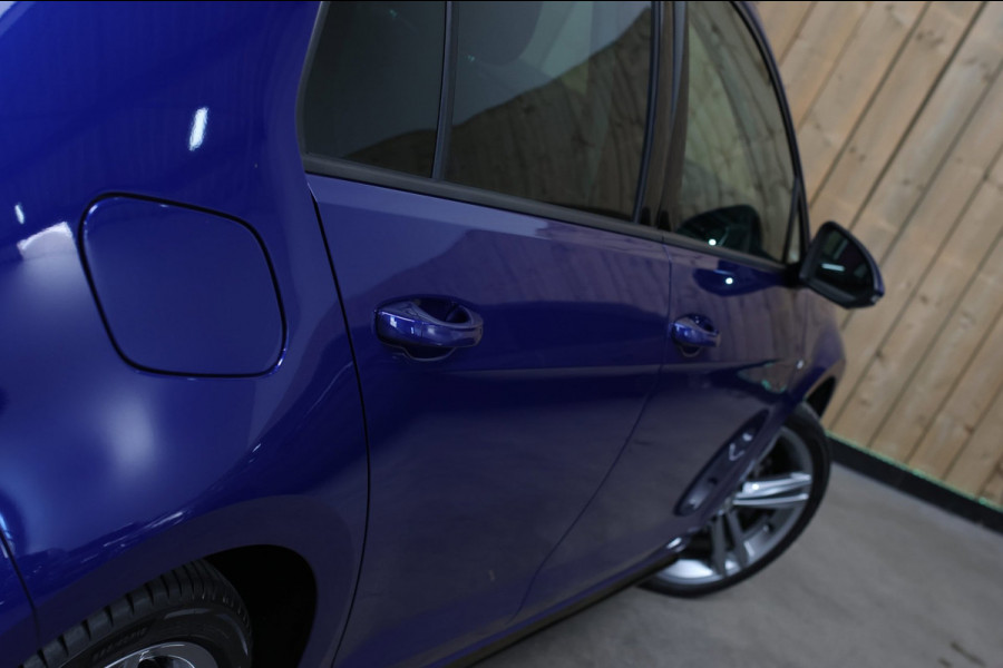 Volkswagen Golf 1.5 TSI R-Line *Pano*Dynaudio*DCC*Camera*Massage*Virtual*DSG*