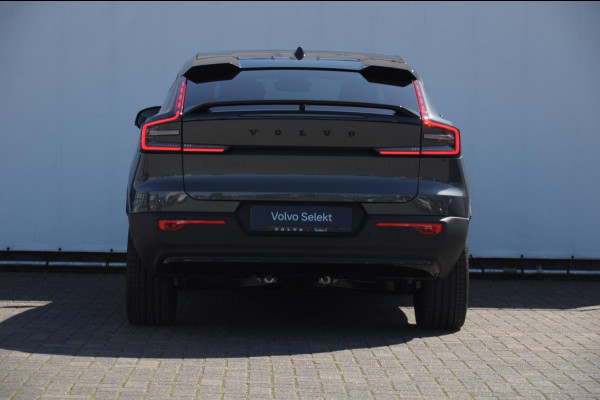 Volvo EC40 252PK Automaat Single Ext. Range Plus / Modeljaar 2026 / Adaptive cruise control  / Pilot assist / BLIS / Stoel en stuur verwarming / Elektrische achterklep / Parkeersensoren met camera / Google infotainment / Panoramadak