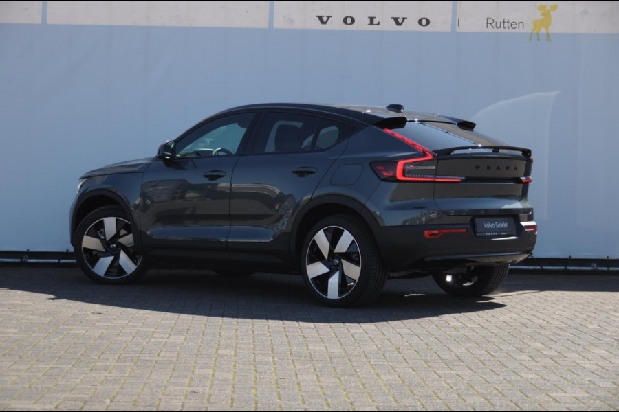 Volvo EC40 252PK Automaat Single Ext. Range Plus / Modeljaar 2026 / Adaptive cruise control  / Pilot assist / BLIS / Stoel en stuur verwarming / Elektrische achterklep / Parkeersensoren met camera / Google infotainment / Panoramadak