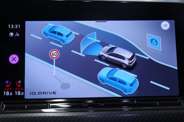 Volkswagen Golf 2.0 TSI R 4Motion PERFORMANCE/PANO/AKRA/HUD/HK/MEM/IQ/VOL