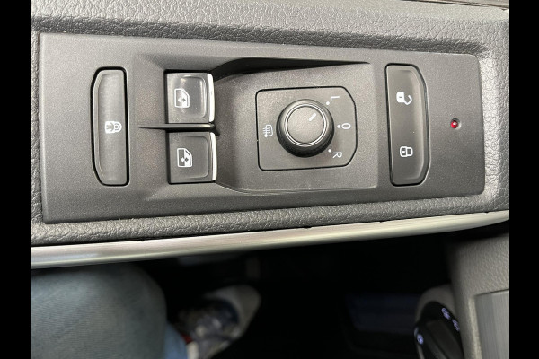 Volkswagen Transporter 2.0 TDI L2H1 28 Dubbele Cabine Highline Automaat Airco Cruise Adaptief PDC LMV