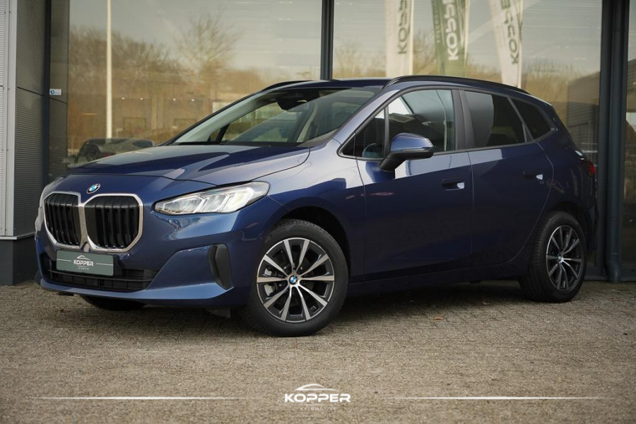 BMW 2 Serie Active Tourer 220i / Aut / Navi / Trekhaak Elektrisch / Incl BTW